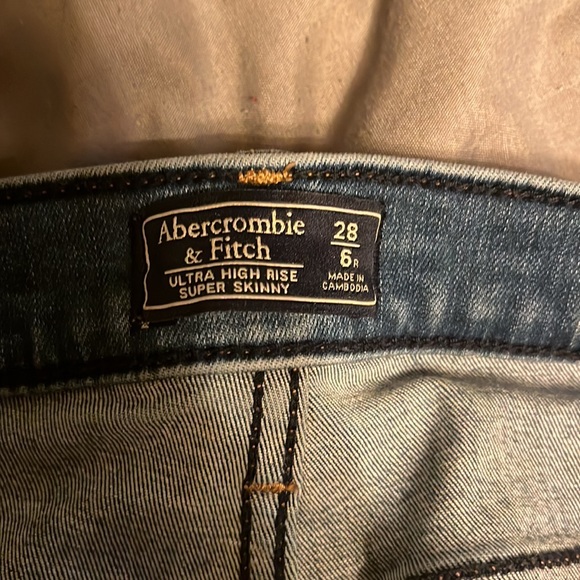 Skinny jeans - Picture 2 of 3